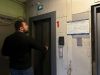 Дмитрий Хлестов проконтролировал замену лифтов в четырех многоквартирных жилых домах
